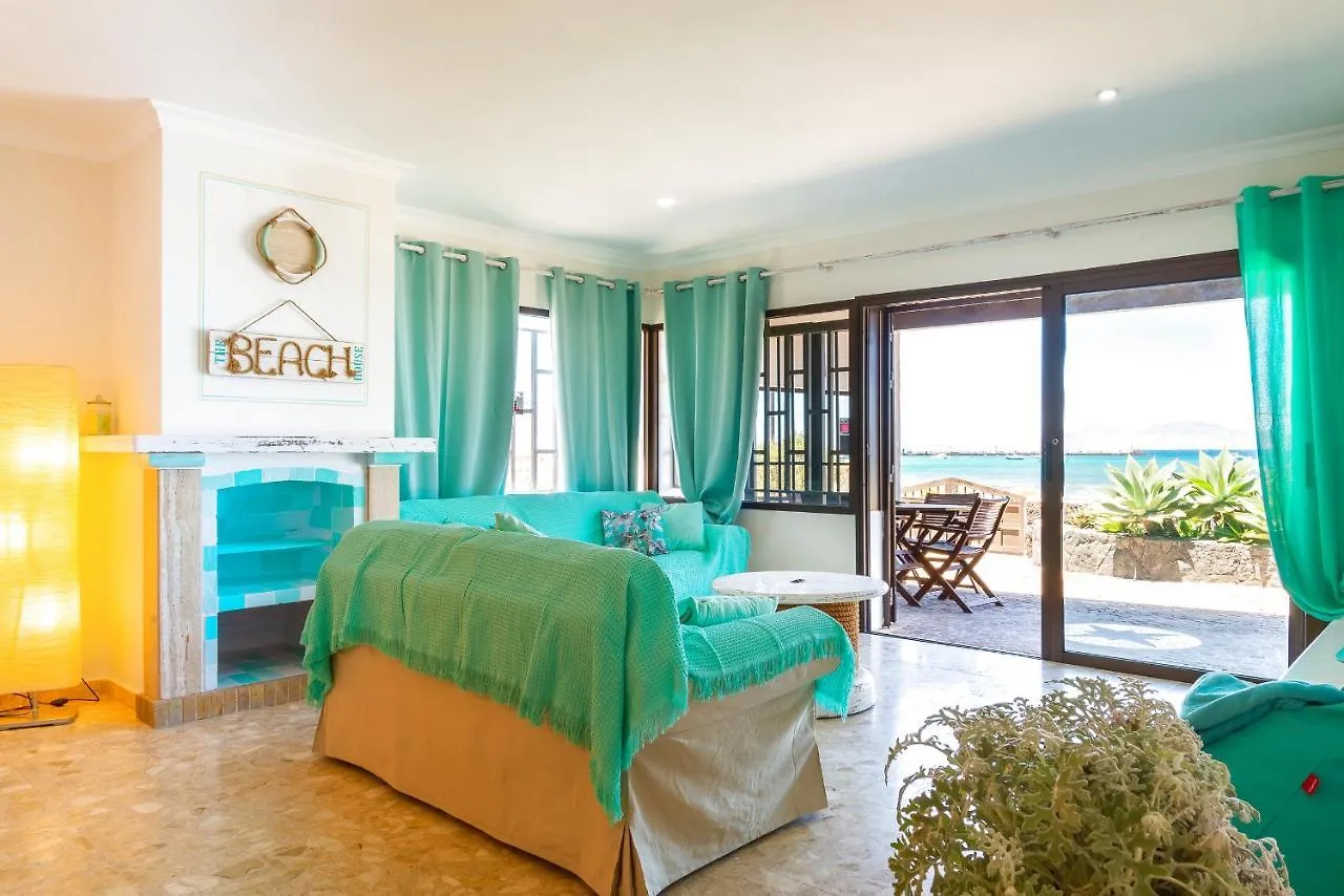 Villa La Golondrina - Beach Froont Corralejo