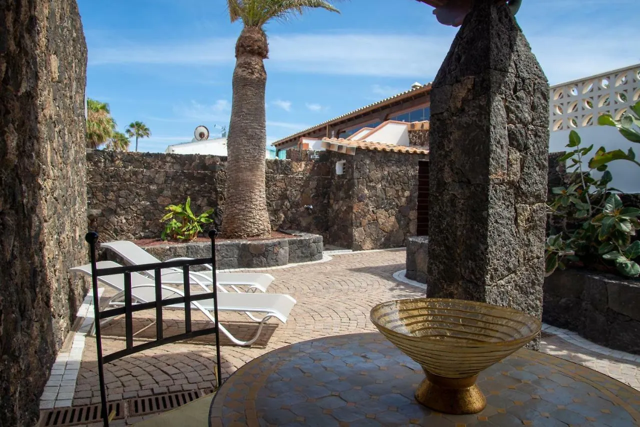 Villa La Golondrina - Beach Froont Corralejo Spain